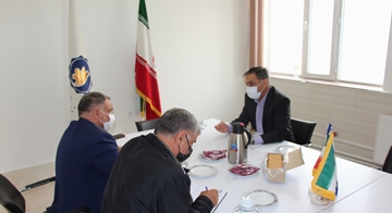 دیدار مسئولین کمیته امداد استان با ریاست بنیاد نخبگان